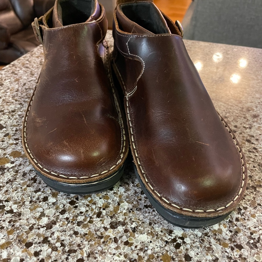 Vintage Naot Brown Leather Ankle Boots
